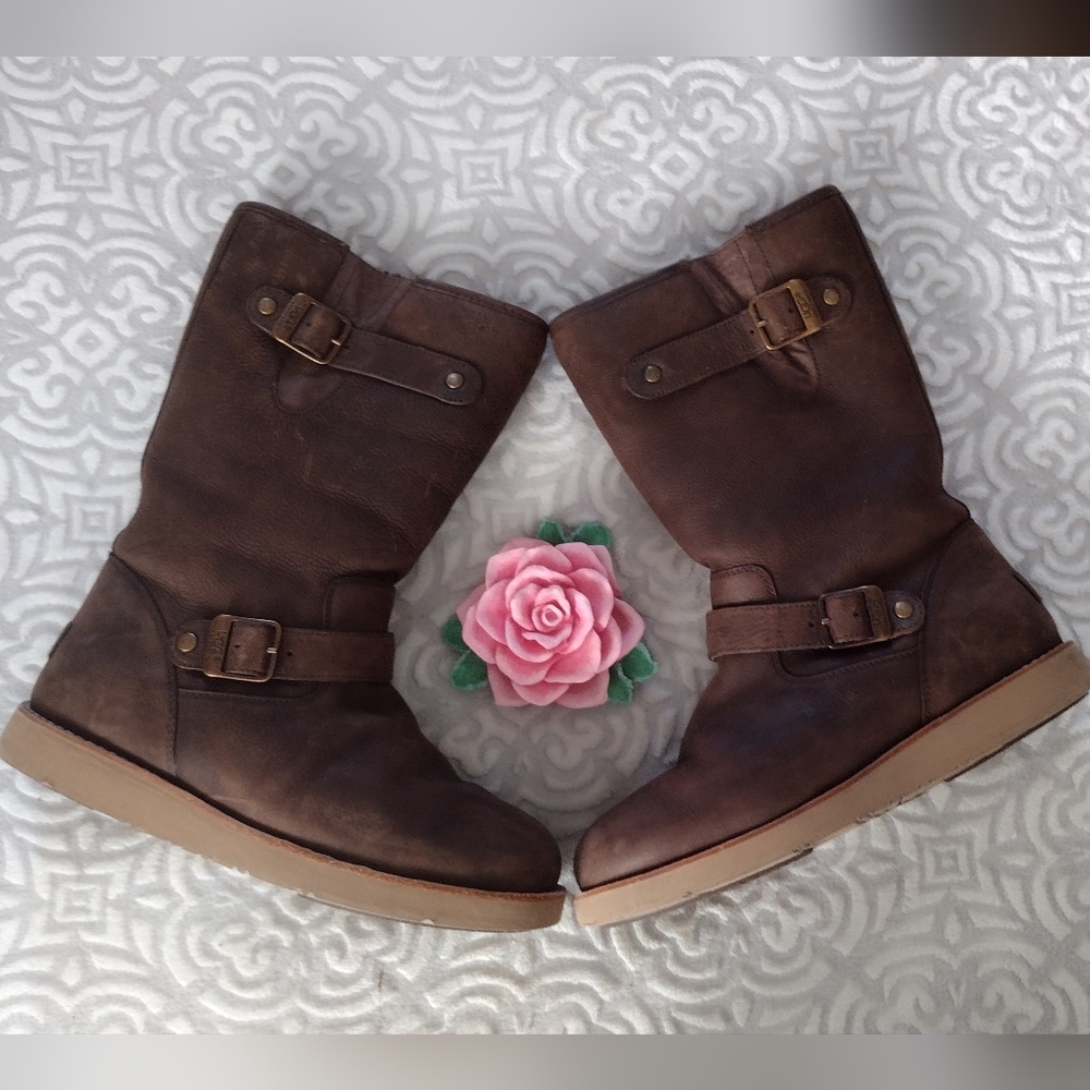 UGG Kensington Double Buckle Brown Boots Women's Size 10